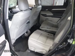 2019 Toyota Highlander SE z VIN 5TDJZRFH2KS594988, wystawiony jako IAAI lot #42106954 z przebiegiem 53 369 mil mil oraz . Historia ofert i sprzedaży dostępna na DreamBid. Obrazek 8.