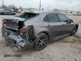 2023 Toyota Camry SE z VIN 4T1G11AK2PU788523, wystawiony jako Copart lot #42755725 z przebiegiem 38 311 mil mil oraz Czysty tytuł • Clean title. Historia ofert i sprzedaży dostępna na DreamBid. Obrazek 3.