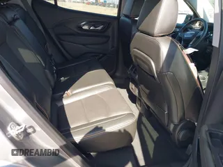 2024 GMC Terrain AT4 with VIN 3GKALYEG9RL385482, listed as a IAAI auction lot 42017273 with 5,841 mi miles and . Bid and sale history available at DreamBid. Image 8.