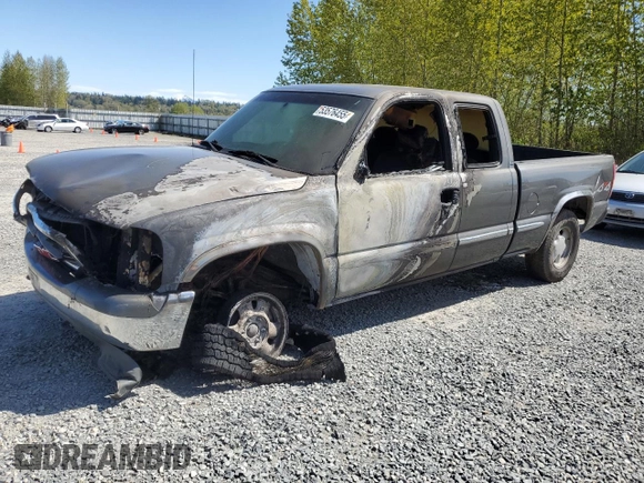 2000 GMC New Sierra 1500 SLE with VIN 2GTEK19T0Y1321300, listed as a Copart auction lot 53576455 with 0 mi miles and Salvage Title. Bid and sale history available at carsss.com. Image 1.