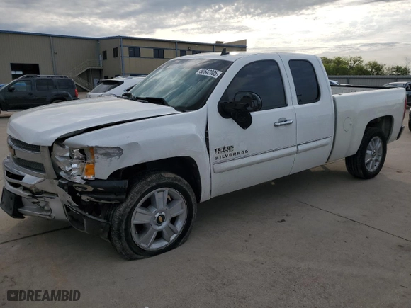 2012 Chevrolet Silverado 1500 LT with VIN 1GCRCSE08CZ128098, listed as a Copart auction lot 50542005 with 137,196 mi miles and Salvage Title. Bid and sale history available at carsss.com. Image 1.