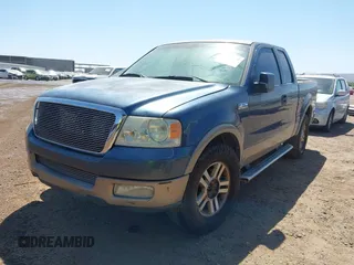 2005 Ford F-150 XLT z VIN 1FTRX12555FB38977, wystawiony jako IAAI lot #42311973 z przebiegiem 287 737 mil mil oraz . Historia ofert i sprzedaży dostępna na DreamBid. Obrazek 2.