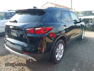 2021 Chevrolet Blazer LT с VIN 3GNKBDRS0MS533180, выставлен на аукционе IAAI как лот 42583495 с пробегом 70 520 миль миль и . История ставок и продаж доступна на DreamBid. Изображение 4.