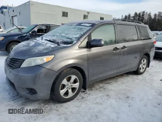 2011 Toyota Sienna with VIN 5TDZK3DC6BS151402, listed as a Copart auction lot 86147774 with 388,569 mi miles and Clean Title. Bid and sale history available at carsss.com. Image 1.