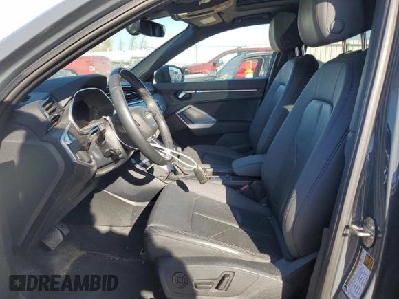 2019 Audi Q3 Premium Plus with VIN WA1BECF37K1082412, listed as a Copart auction lot 77412624 with 33,398 mi miles and Salvage Title. Bid and sale history available at carsss.com. Image 7.