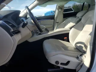 2019 Volvo XC90 Momentum с VIN YV4102PK1K1452850, выставлен на аукционе Copart как лот 61745385 с пробегом 97 285 миль миль и Списание • Salvage title. История ставок и продаж доступна на DreamBid. Изображение 7.