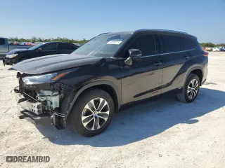 2020 Toyota Highlander XLE with VIN 5TDGZRAH3LS022279, listed as a Copart auction lot 48908075 with 69,355 mi miles and Salvage Title. Bid and sale history available at carsss.com. Image 1.