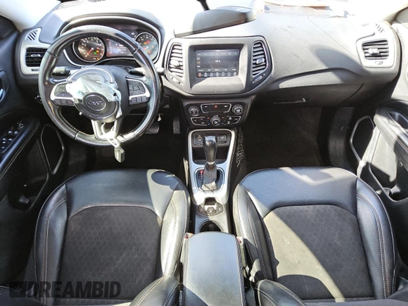 2020 Jeep Compass Latitude with VIN 3C4NJCBB9LT199009, listed as a Copart auction lot 43608995 with 77,107 mi miles and Clean Title. Bid and sale history available at carsss.com. Image 8.