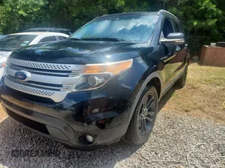 2014 Ford Explorer XLT z VIN 1FM5K7D92EGC25564, wystawiony jako Copart lot #61183995 z przebiegiem 174 061 mil mil oraz Czysty tytuł • Clean title. Historia ofert i sprzedaży dostępna na DreamBid. Obrazek 2.