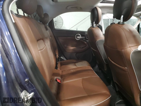 2017 FIAT 500X Lounge z VIN ZFBCFYDB5HP597173, wystawiony jako Copart lot #47763985 z przebiegiem 86 836 mil mil oraz Szkoda całkowita • Salvage title. Historia ofert i sprzedaży dostępna na DreamBid. Obrazek 11.