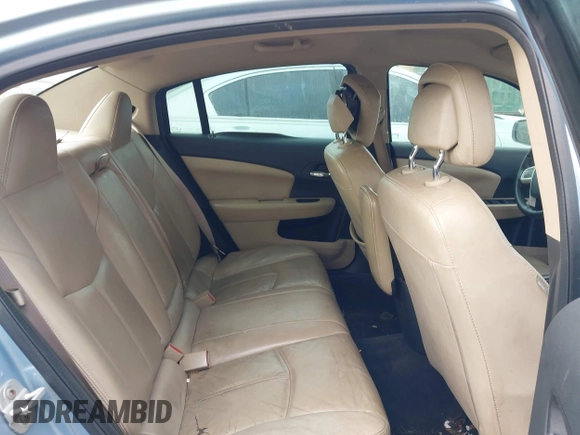 2014 Chrysler 200 Limited with VIN 1C3CCBCG8EN131359, listed as a IAAI auction lot 42076240 with 155,171 mi miles. Bid and sale history available at carsss.com. Image 8.