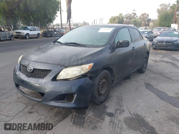 2010 Toyota Corolla z VIN JTDBU4EE7A9097154, wystawiony jako IAAI lot #41232347 z przebiegiem 274 264 mil mil oraz . Historia ofert i sprzedaży dostępna na DreamBid. Obrazek 2.