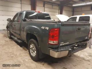 2007 GMC Sierra 1500 SLE1 with VIN 1GTEK190X7Z555777, listed as a IAAI auction lot 41474820 with 141,615 mi miles. Bid and sale history available at carsss.com. Image 3.