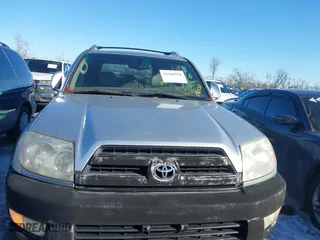 2004 Toyota 4Runner Limited with VIN JTEBU17R440020678, listed as a IAAI auction lot 41366594 with 224,602 mi miles. Bid and sale history available at carsss.com. Image 6.