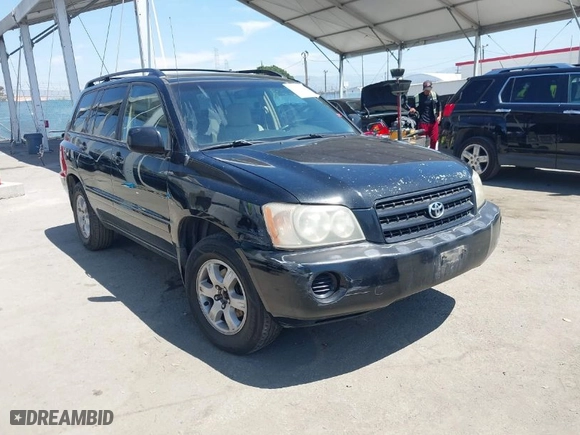 2002 Toyota Highlander with VIN JTEGF21A020031795, listed as a IAAI auction lot 41866834 with 184,789 mi miles. Bid and sale history available at carsss.com. Image 1.