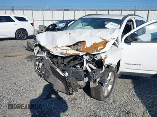 2012 Jeep Compass Latitude with VIN 1C4NJCEA2CD706809, listed as a IAAI auction lot 40956063 with 159,976 mi miles and . Bid and sale history available at carsss.com. Image 6.