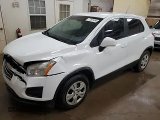 2015 Chevrolet Trax LS with VIN KL7CJKSB6FB068608, listed as a Copart auction lot 77591484 with 101,968 mi miles and Clean Title. Bid and sale history available at carsss.com. Image 1.