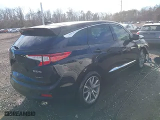 2019 Acura RDX w/Technology Pkg with VIN 5J8TC2H52KL010287, listed as a IAAI auction lot 41621364 with 82,935 mi miles. Bid and sale history available at carsss.com. Image 4.