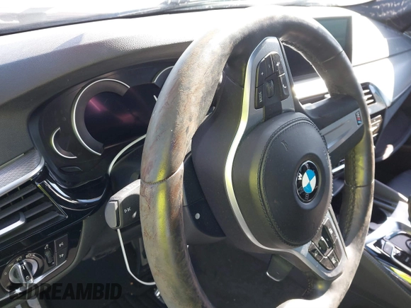 2019 BMW 5 Series 530i с VIN WBAJA5C52KWA57922, выставлен на аукционе IAAI как лот 40896802 с пробегом 60 562 миль миль и . История ставок и продаж доступна на DreamBid. Изображение 19.