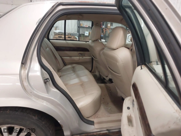 2006 Mercury Grand Marquis LS Premium with VIN 2MEFM75V86X652742, listed as a IAAI auction lot 41839679 with 212,821 mi miles. Bid and sale history available at carsss.com. Image 8.