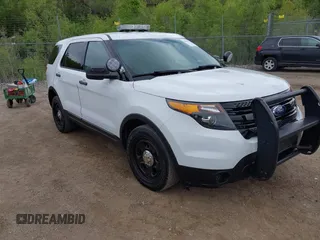 2013 Ford Police Interceptor Utility z VIN 1FM5K8AR6DGB59111, wystawiony jako IAAI lot #42259174 z przebiegiem 75 460 mil mil oraz . Historia ofert i sprzedaży dostępna na DreamBid. Obrazek 1.