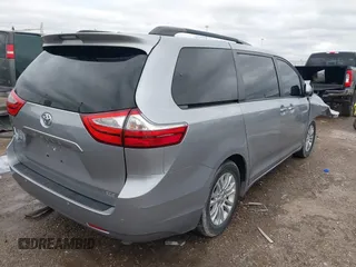 2017 Toyota Sienna XLE Auto Access Seat with VIN 5TDYZ3DC8HS789165, listed as a IAAI auction lot 41290603 with 57,682 mi miles and . Bid and sale history available at DreamBid. Image 4.
