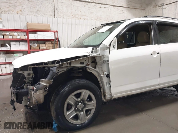 2011 Toyota RAV4 with VIN 2T3BF4DV4BW172583, listed as a IAAI auction lot 42022134 with 162,489 mi miles. Bid and sale history available at carsss.com. Image 6.
