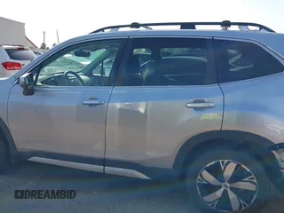 2020 Subaru Forester Touring with VIN JF2SKAXC5LH443602, listed as a IAAI auction lot 41868286 with 101,156 mi miles. Bid and sale history available at carsss.com. Image 15.