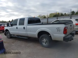 2016 Ford F-250 Lariat z VIN 1FT7W2B66GEA23094, wystawiony jako IAAI lot #41825538 z przebiegiem 193 510 mil mil oraz . Historia ofert i sprzedaży dostępna na DreamBid. Obrazek 15.