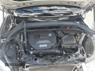 2018 BMW X1 sDrive28i z VIN WBXHU7C39J3F04591, wystawiony jako Copart lot #56824545 z przebiegiem 62 990 mil mil oraz Szkody całkowita. Historia ofert i sprzedaży dostępna na DreamBid. Obrazek 12.