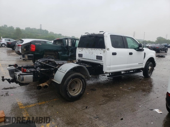 2022 Ford F-350 XL with VIN 1FT8W3DT9NEC54131, listed as a Copart auction lot 58388605 with 322,061 mi miles and Clean title. Bid and sale history available at DreamBid. Image 3.