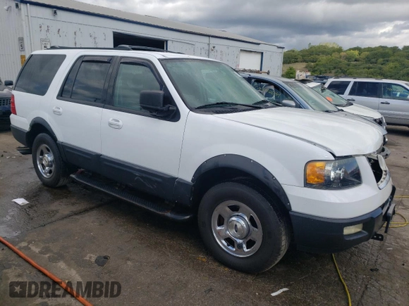 2003 Ford Expedition Special Service z VIN 1FMPU16L63LC45698, wystawiony jako Copart lot #70058684 z przebiegiem 163 798 mil mil oraz Szkoda całkowita • Salvage title. Historia ofert i sprzedaży dostępna na DreamBid. Obrazek 4.