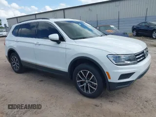 2020 Volkswagen Tiguan SE with VIN 3VV3B7AX2LM088323, listed as a IAAI auction lot 41359147 with 167,931 mi miles and . Bid and sale history available at DreamBid. Image 1.