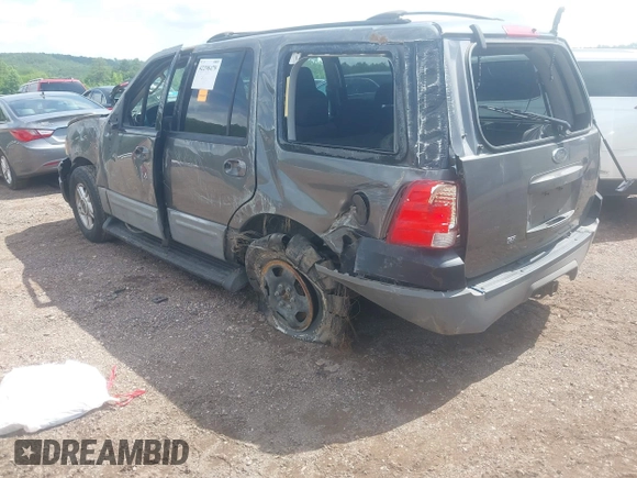 2003 Ford Expedition Special Service with VIN 1FMRU15WX3LA59215, listed as a IAAI auction lot 42298479 with 252,639 mi miles and . Bid and sale history available at DreamBid. Image 3.