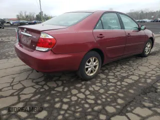 2005 Toyota Camry LE with VIN 4T1BF32K35U102265, listed as a Copart auction lot 53964805 with 174,150 mi miles and Salvage Title. Bid and sale history available at DreamBid. Image 3.