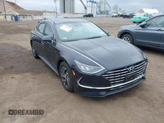 2021 Hyundai Sonata Hybrid Blue with VIN KMHL24JJXMA035579, listed as a IAAI auction lot 41688249 with 31,726 mi miles. Bid and sale history available at carsss.com. Image 1.
