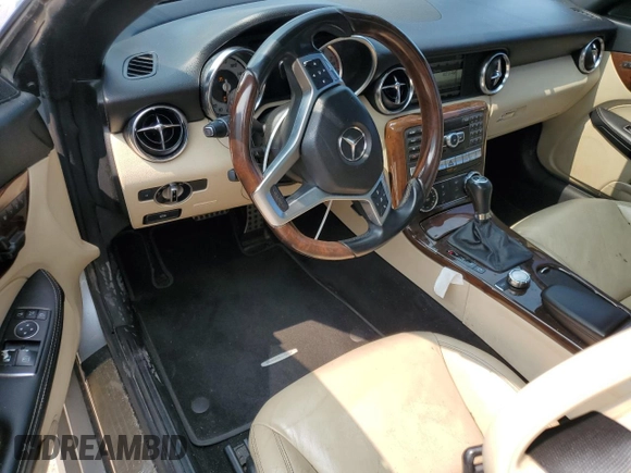 2014 Mercedes-Benz SLK 250 with VIN WDDPK4HA6EF077432, listed as a Copart auction lot 58894045 with 112,551 mi miles and Salvage title. Bid and sale history available at DreamBid. Image 8.