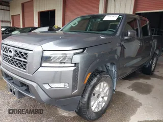 2023 Nissan Frontier SV z VIN 1N6ED1EK8PN610121, wystawiony jako IAAI lot #42363879 z przebiegiem 25 505 mil mil oraz . Historia ofert i sprzedaży dostępna na DreamBid. Obrazek 2.