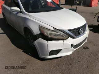 2016 Nissan Altima S with VIN 1N4AL3AP2GN317581, listed as a IAAI auction lot 41687949 with 271,000 mi miles and . Bid and sale history available at carsss.com. Image 6.