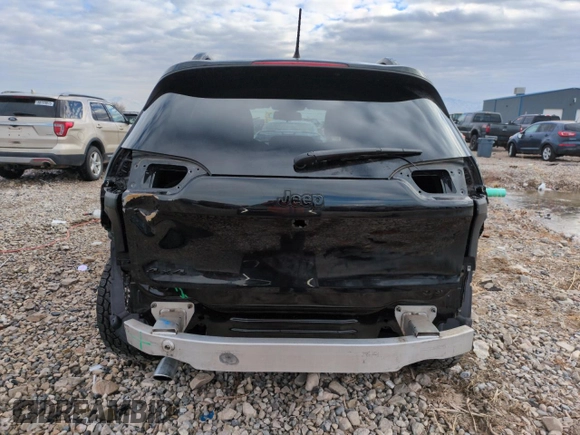 2016 Jeep Cherokee Altitude with VIN 1C4PJMAB8GW375516, listed as a Copart auction lot 88896475 with 73,044 mi miles and Salvage title. Bid and sale history available at DreamBid. Image 6.