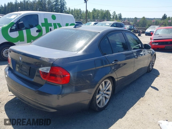 2006 BMW 3 Series 325i с VIN WBAVB13576KX51510, выставлен на аукционе IAAI как лот 42768678 с пробегом 236 318 миль миль и . История ставок и продаж доступна на DreamBid. Изображение 4.