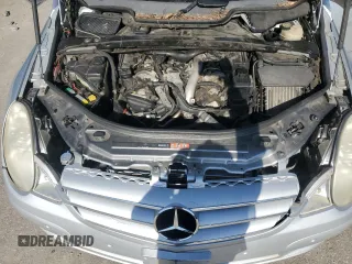 2007 Mercedes-Benz R-Class 3.0L with VIN 4JGCB22E57A049934, listed as a Copart auction lot 42992095 with 187,672 mi miles and Clean Title. Bid and sale history available at carsss.com. Image 12.