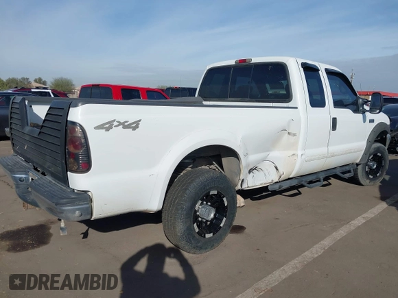 2001 Ford Super Duty F-250 XL with VIN 1FTNX21S61EB04767, listed as a IAAI auction lot 41555822 with 227,951 mi miles. Bid and sale history available at carsss.com. Image 4.