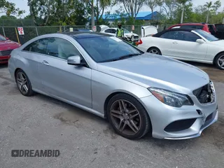 2016 Mercedes-Benz E 400 with VIN WDDKJ6FB7GF318678, listed as a IAAI auction lot 42080377 with 59,450 mi miles and . Bid and sale history available at DreamBid. Image 1.