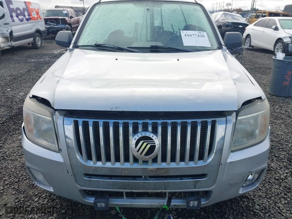 2008 Mercury Mariner with VIN 4M2CU91178KJ17114, listed as a IAAI auction lot 41677420 with 230,371 mi miles. Bid and sale history available at carsss.com. Image 6.