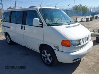 2002 Volkswagen EuroVan с VIN WV2KB47042H047408, выставлен на аукционе IAAI как лот 42007062 с пробегом 131 971 миль миль и . История ставок и продаж доступна на DreamBid. Изображение 1.