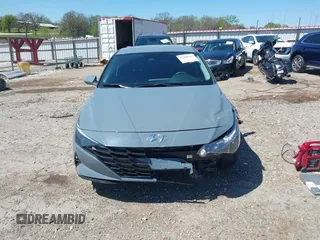 2022 Hyundai Elantra SEL z VIN KMHLM4AG5NU365970, wystawiony jako IAAI lot #42008183 z przebiegiem 62 332 mil mil oraz . Historia ofert i sprzedaży dostępna na DreamBid. Obrazek 13.