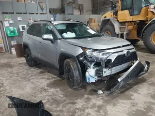 2020 Toyota RAV4 XLE с VIN 2T3P1RFV6LC089609, выставлен на аукционе IAAI как лот 41923472 с пробегом 72 368 миль миль и . История ставок и продаж доступна на DreamBid. Изображение 1.