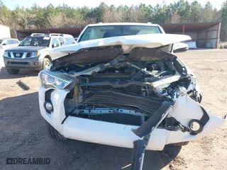 2017 Toyota 4Runner SR5 with VIN JTEZU5JRXH5152254, listed as a IAAI auction lot 41601682 with 88,827 mi miles. Bid and sale history available at carsss.com. Image 6.