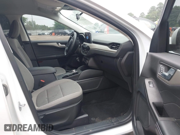 2021 Ford Escape SE with VIN 1FMCU0G67MUA28772, listed as a IAAI auction lot 42114499 with 21,818 mi miles and . Bid and sale history available at DreamBid. Image 5.